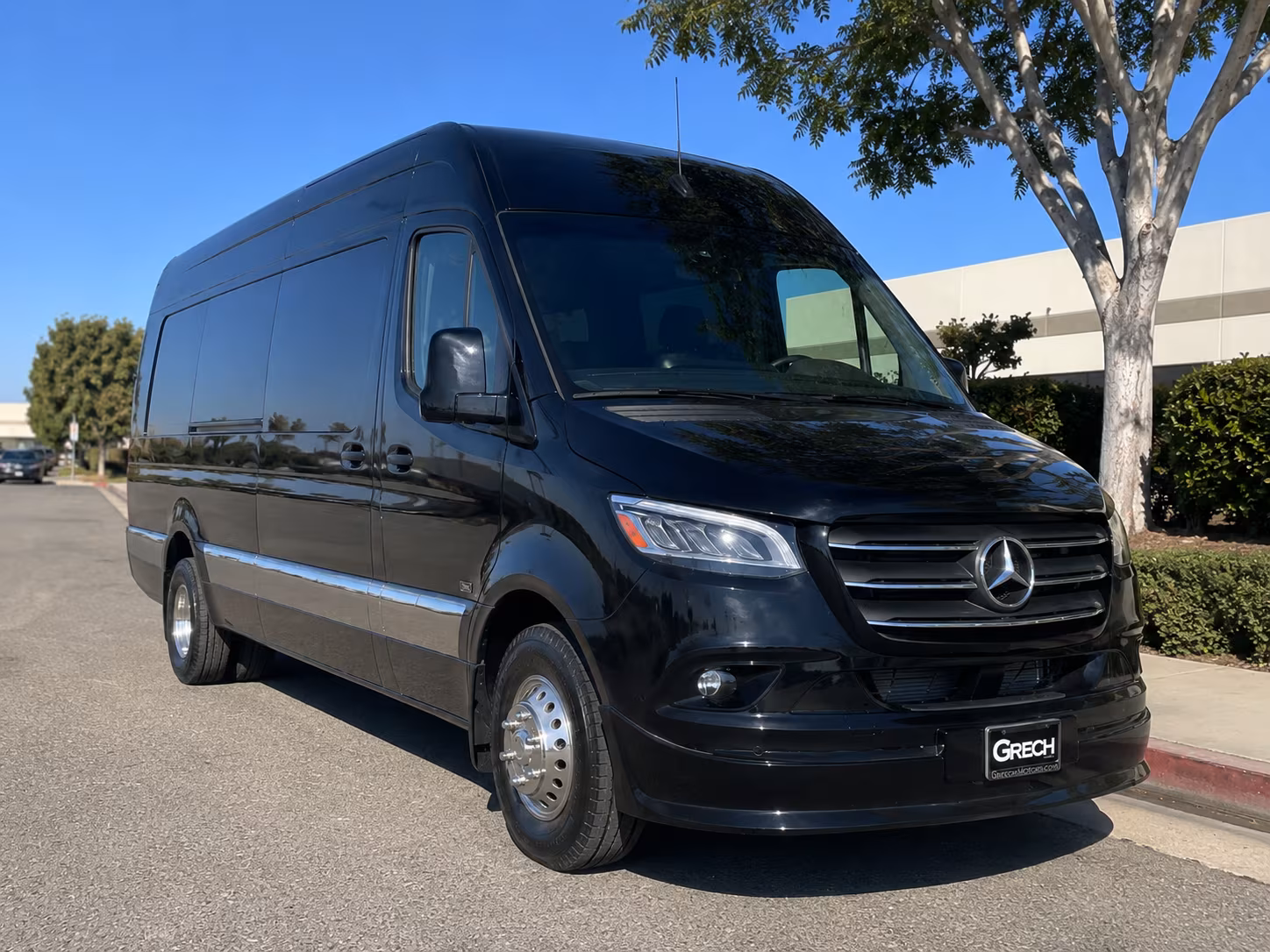 find the perfect transportation for your next prom 5